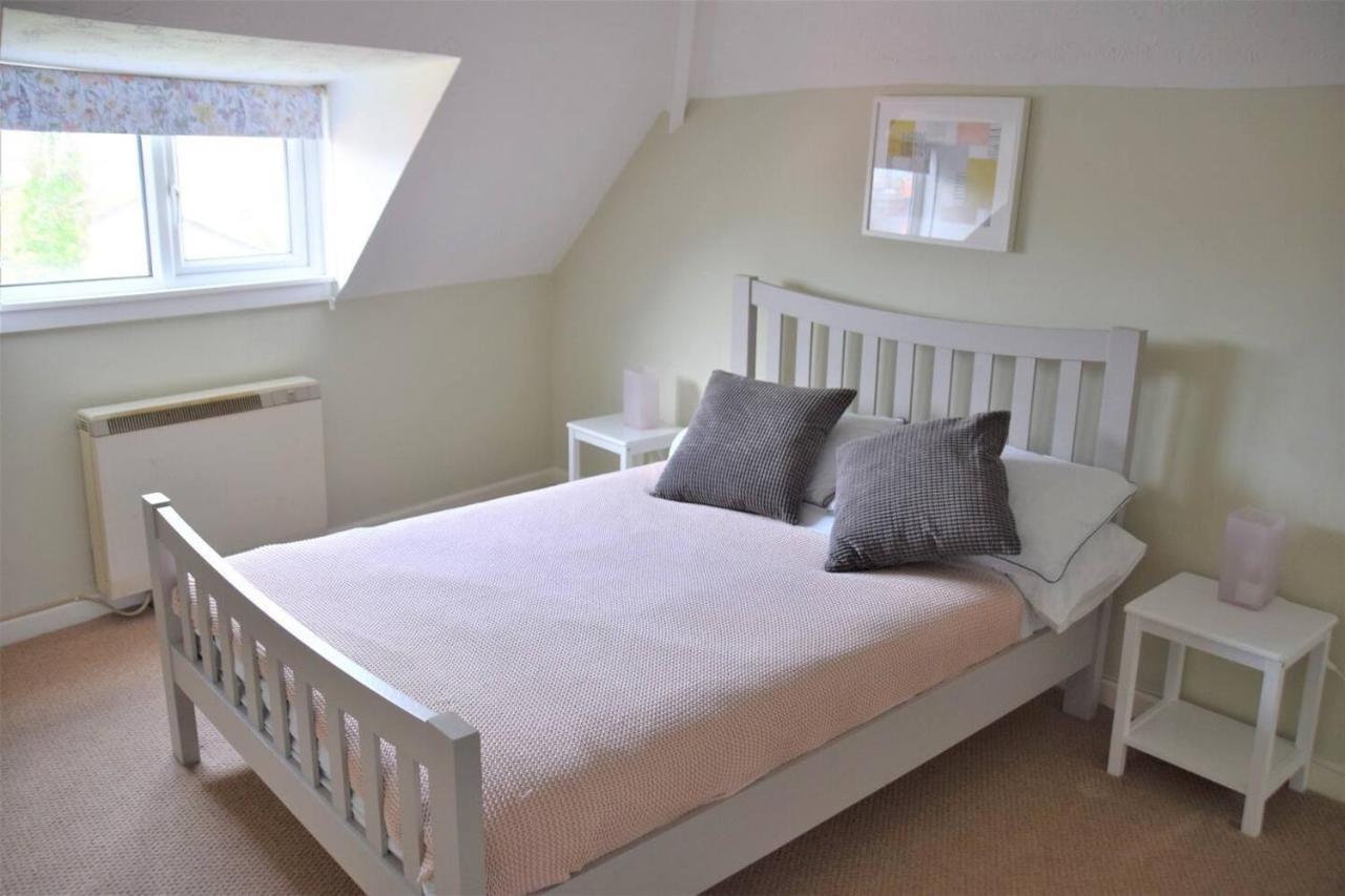 Charming 3-Bed Apartment In Talgarth Powys Brecon Exterior foto